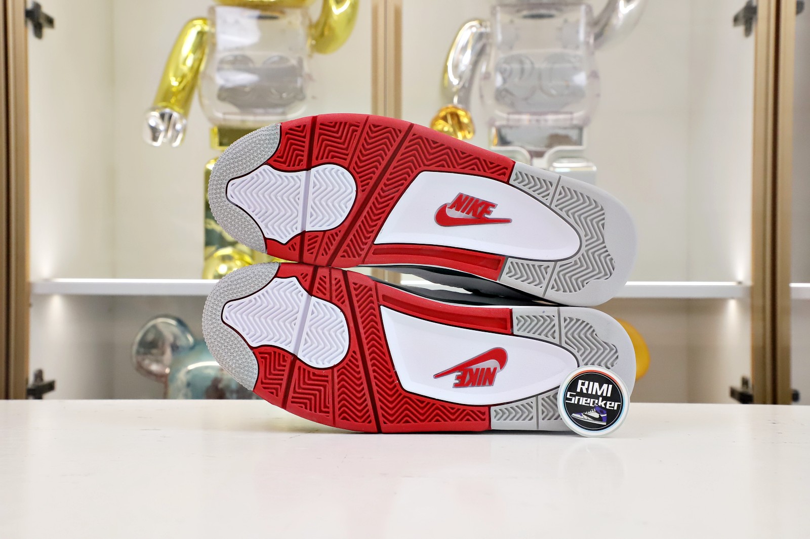AIR JORDAN 4 RETRO
