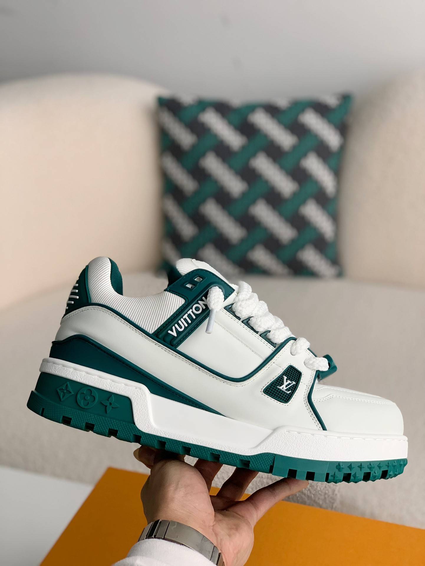 L*V TRAINER MAXI SNEAKERS