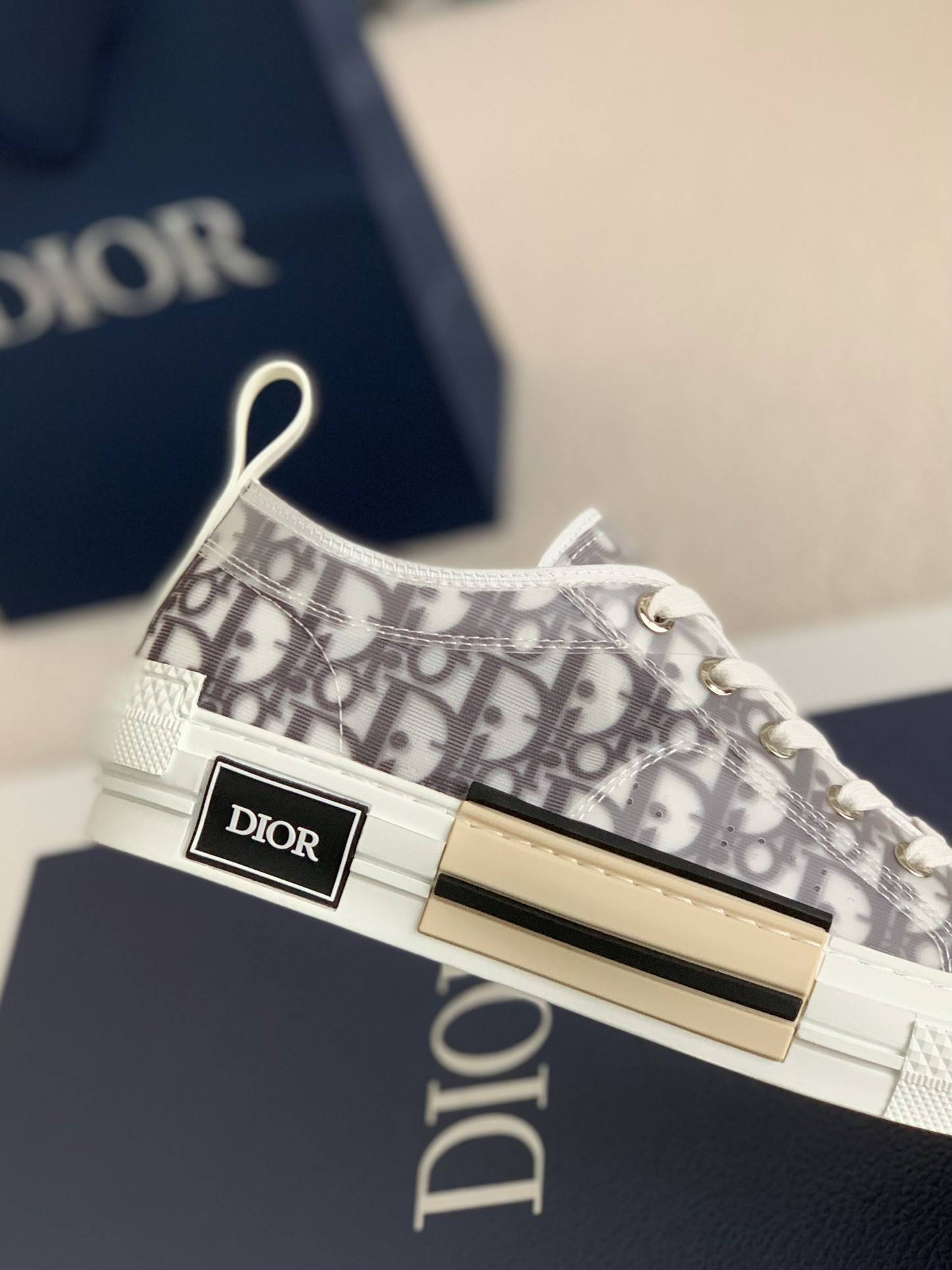 D*OR B23 low Sneaker