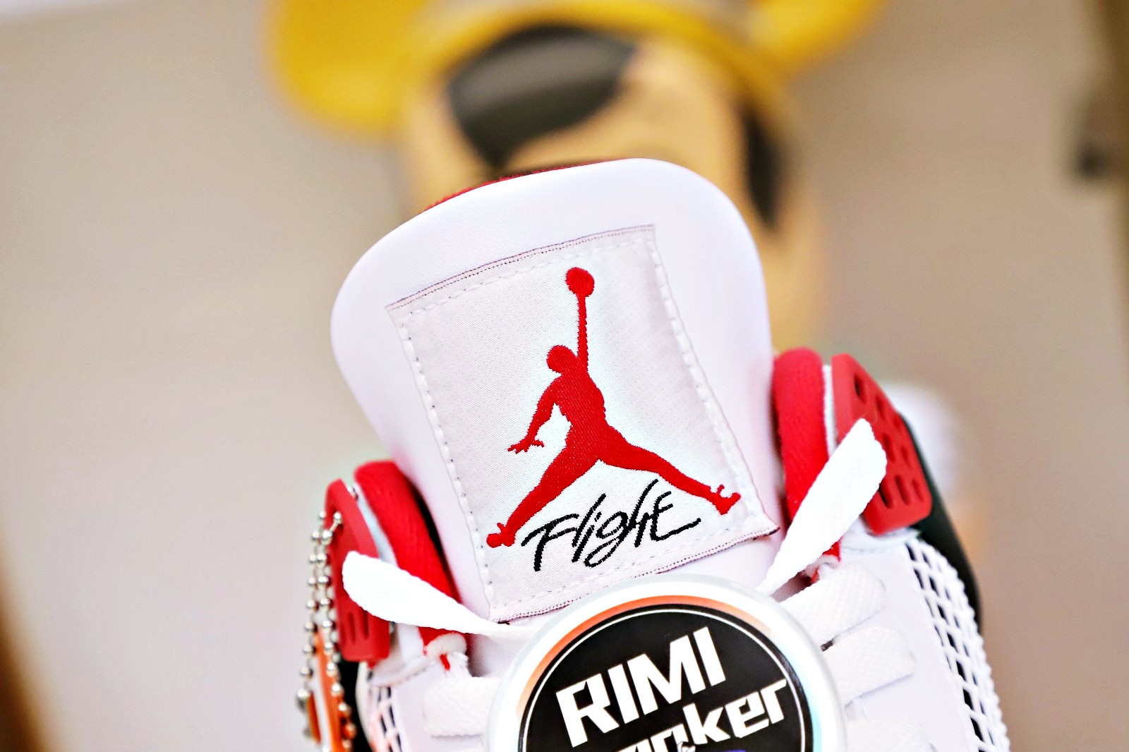 AIR JORDAN 4 RETRO