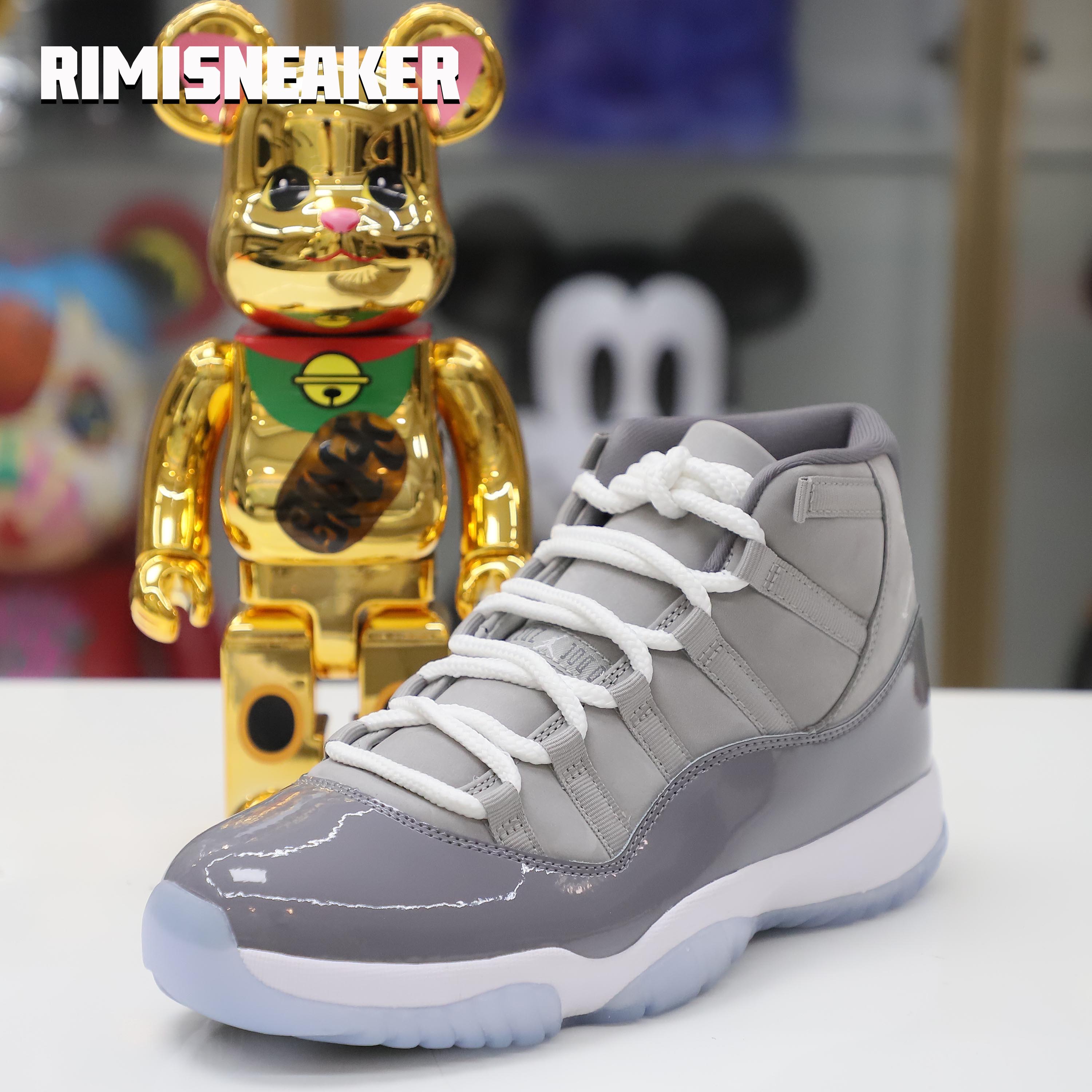 AIR JORDAN 11 RETRO