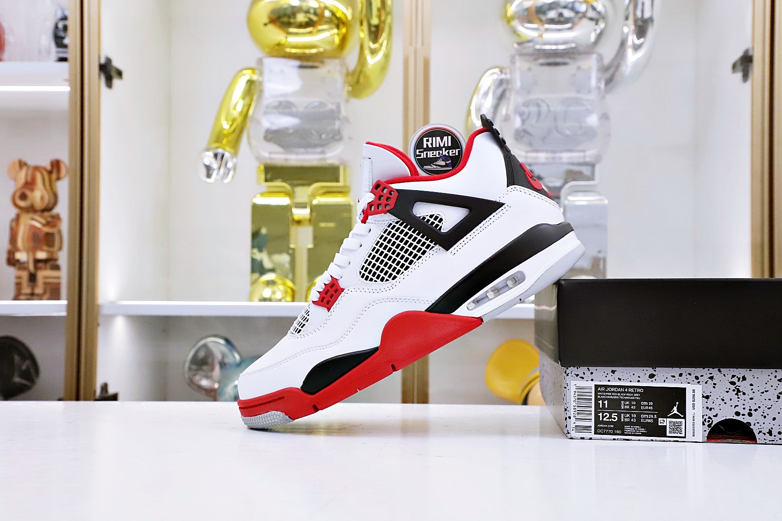 AIR JORDAN 4 RETRO
