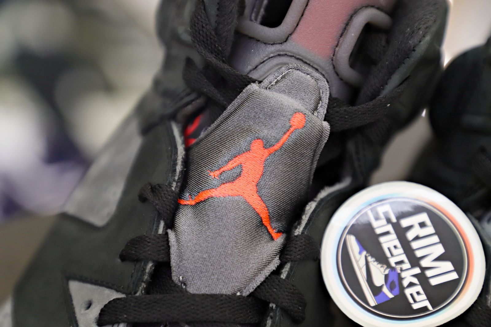 PARIS SAINT-GERMAIN X AIR JORDAN 6 RETRO
