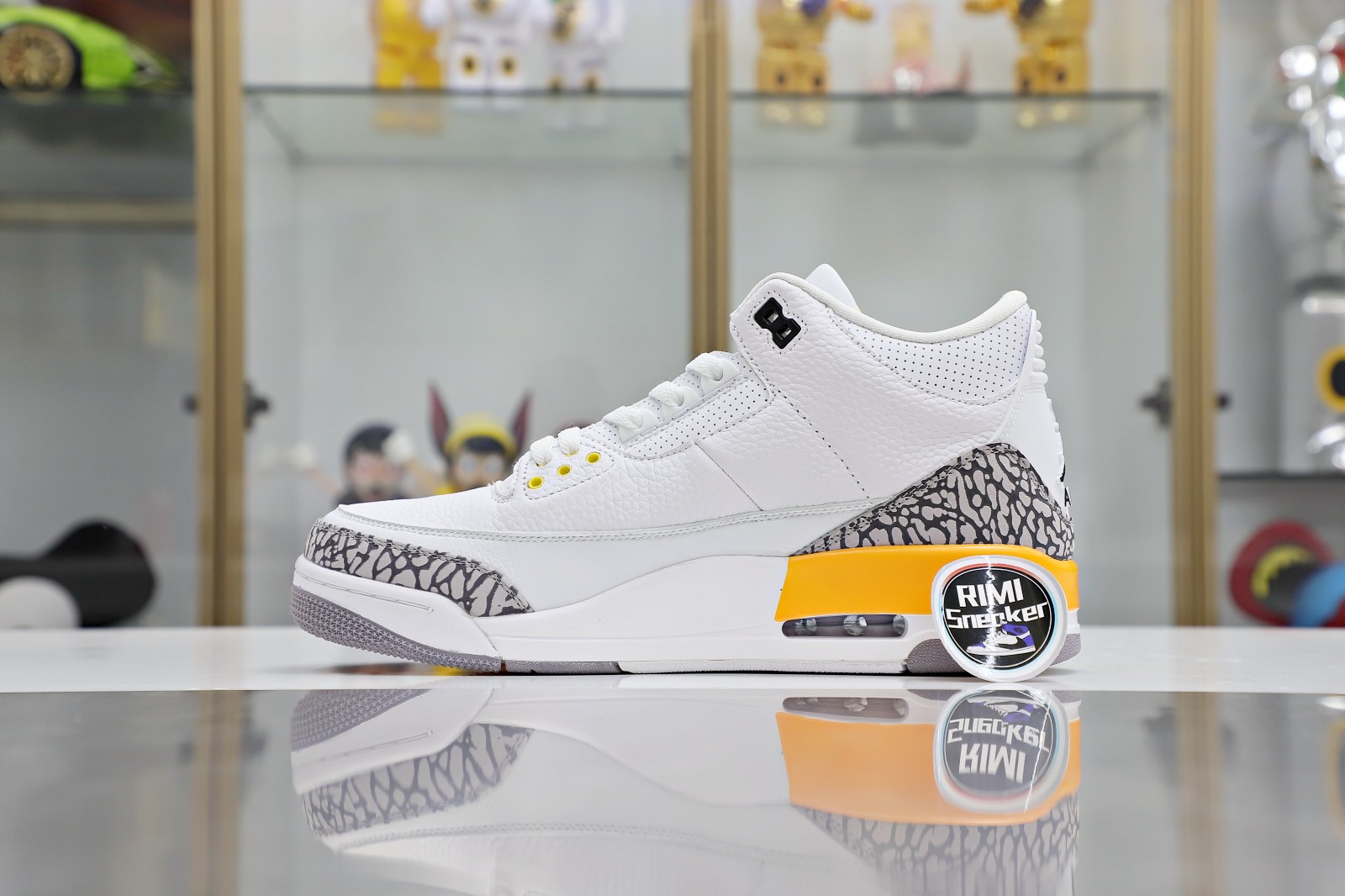 WMNS AIR JORDAN 3 RETRO