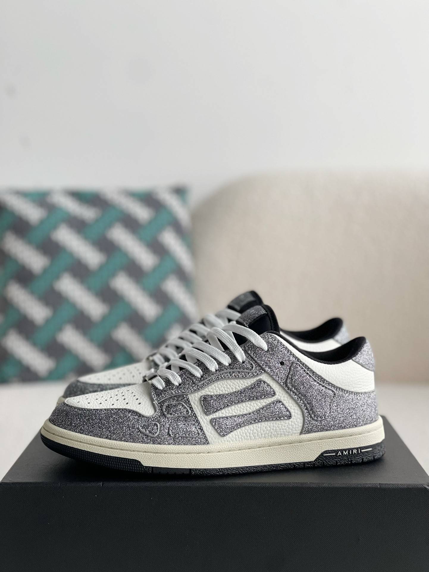 A*RI Bone Sneakers