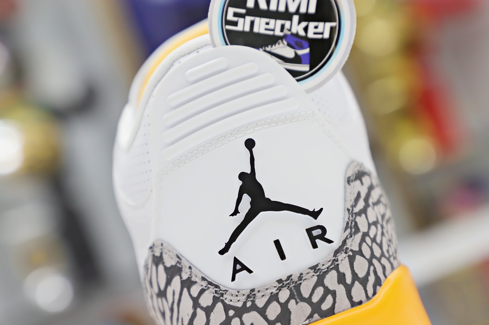 WMNS AIR JORDAN 3 RETRO