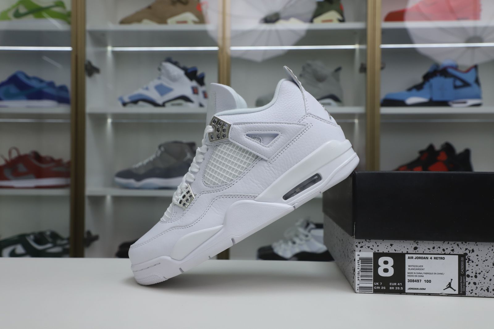 AIR JORDAN 4 RETRO