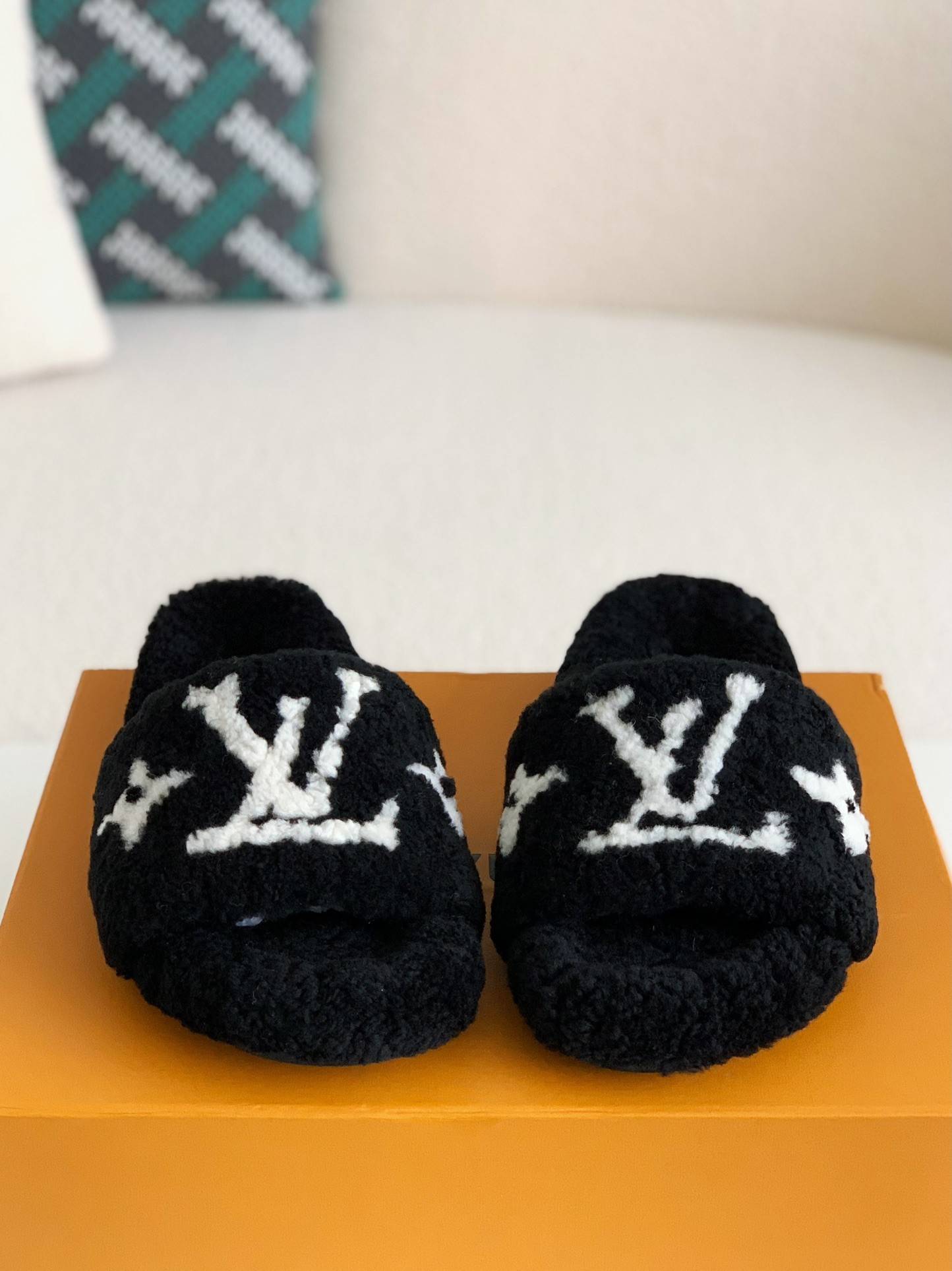 L*V PASEO COMFORT Women''s Sandals