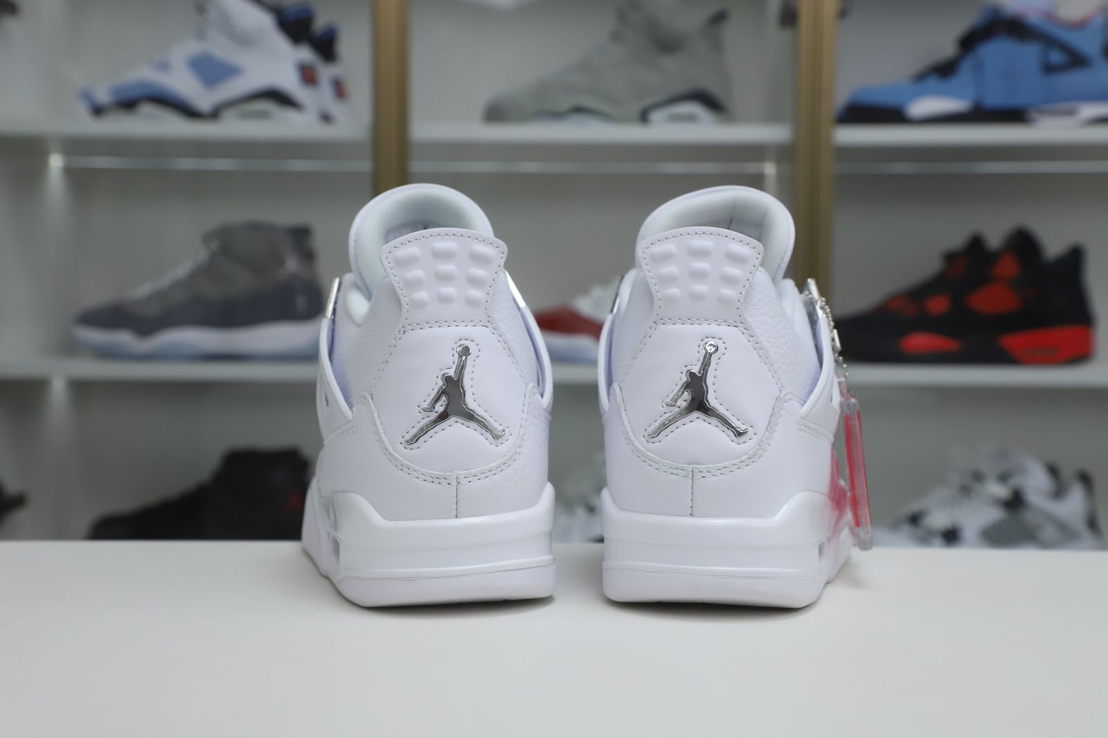 AIR JORDAN 4 RETRO