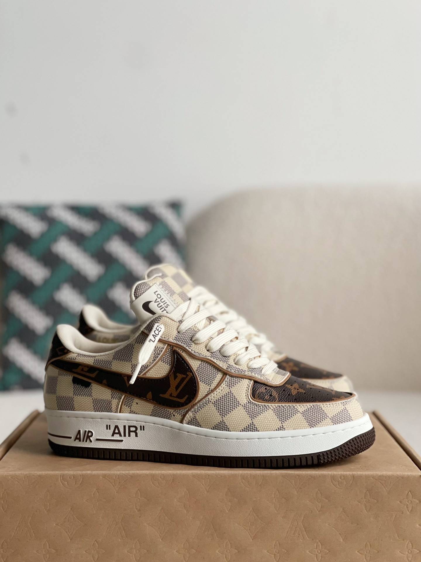 Nike x L*V Trainers Sneakers
