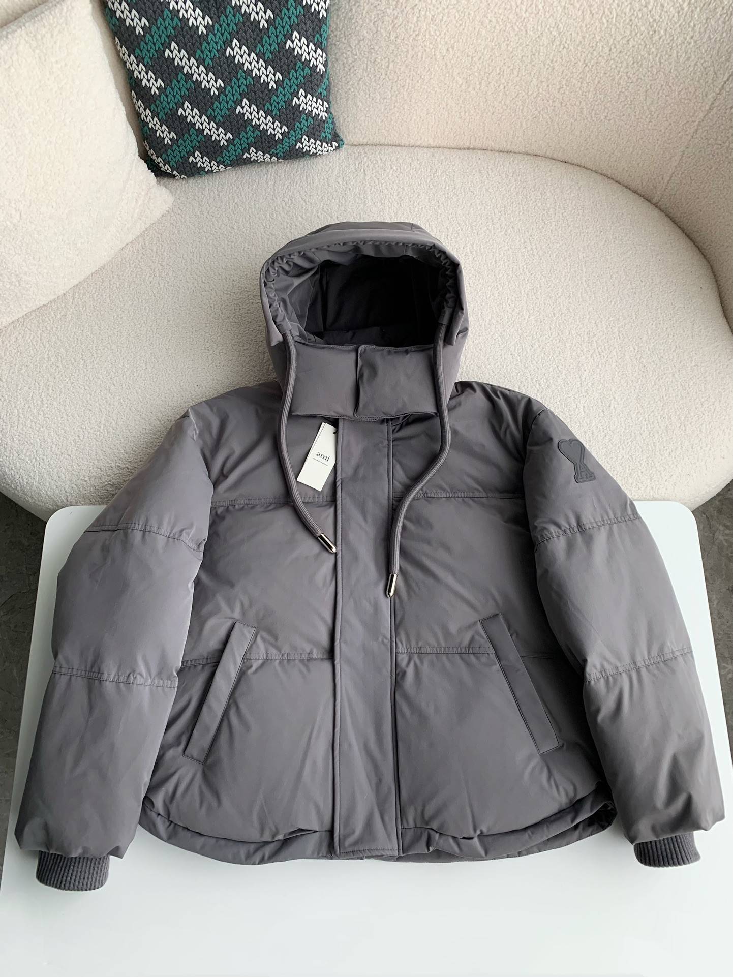 Ami Short  men''s down jacket