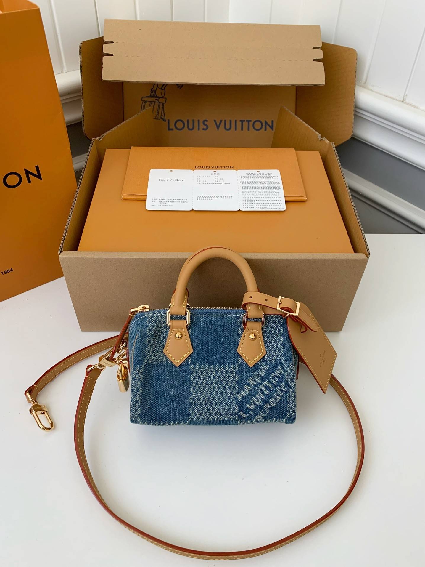L*V The new SPEEDY 18bandouli ère tannin denim handbag  N40682  Size：18*12*10cm