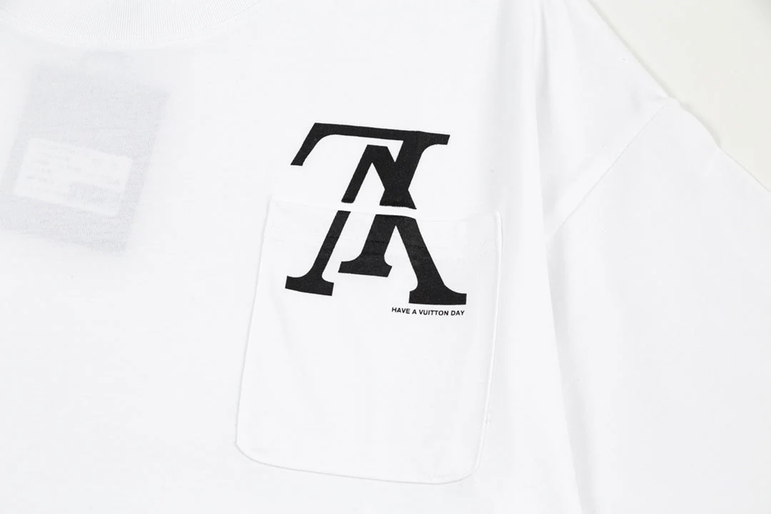Pocket Reverse Letter Print T Shirt