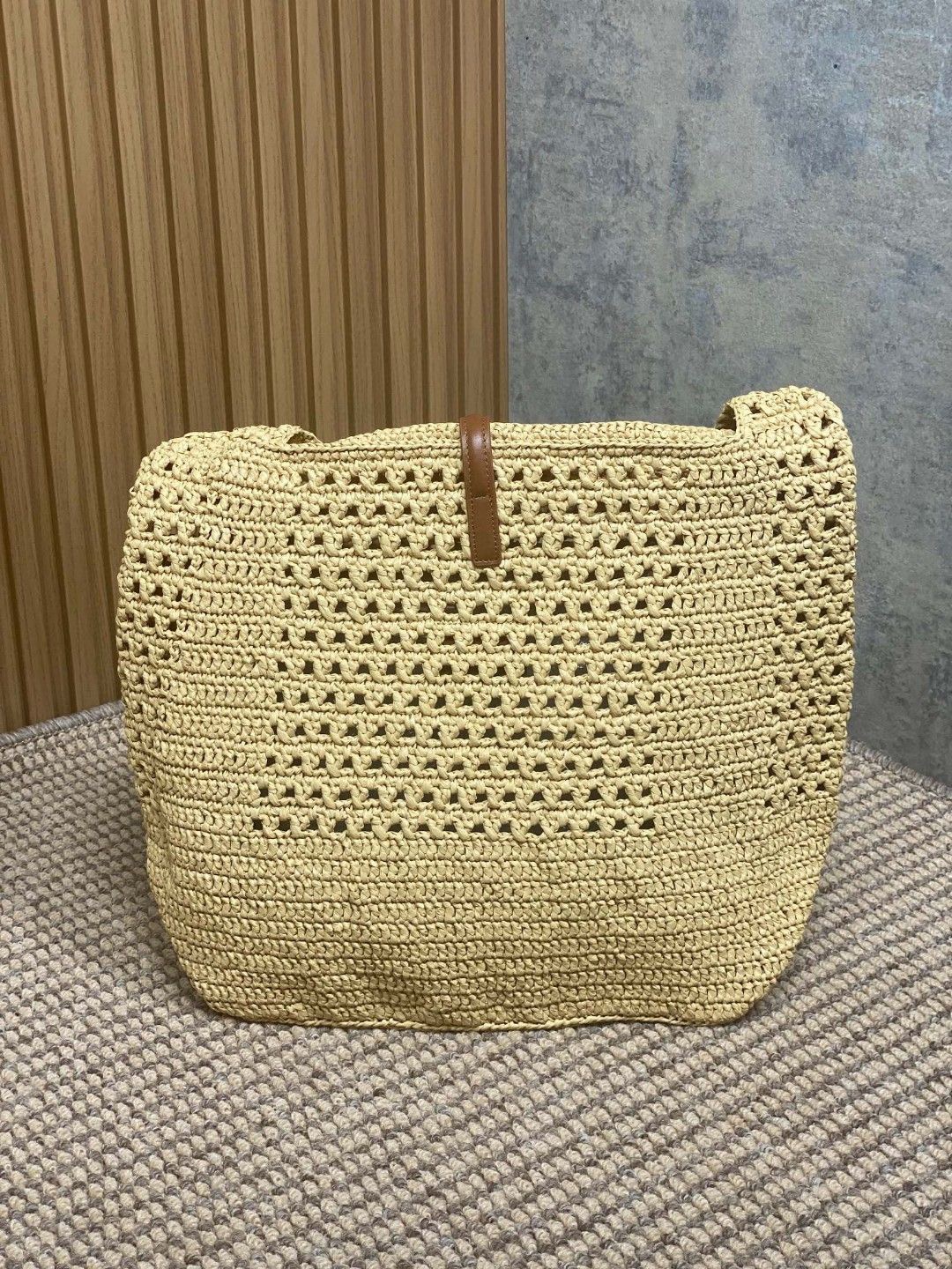 YSL Apricot Braid/Gold Handmade Braided Bag Raffia Braided Style No.: 690941 Size: 30×37×14cm