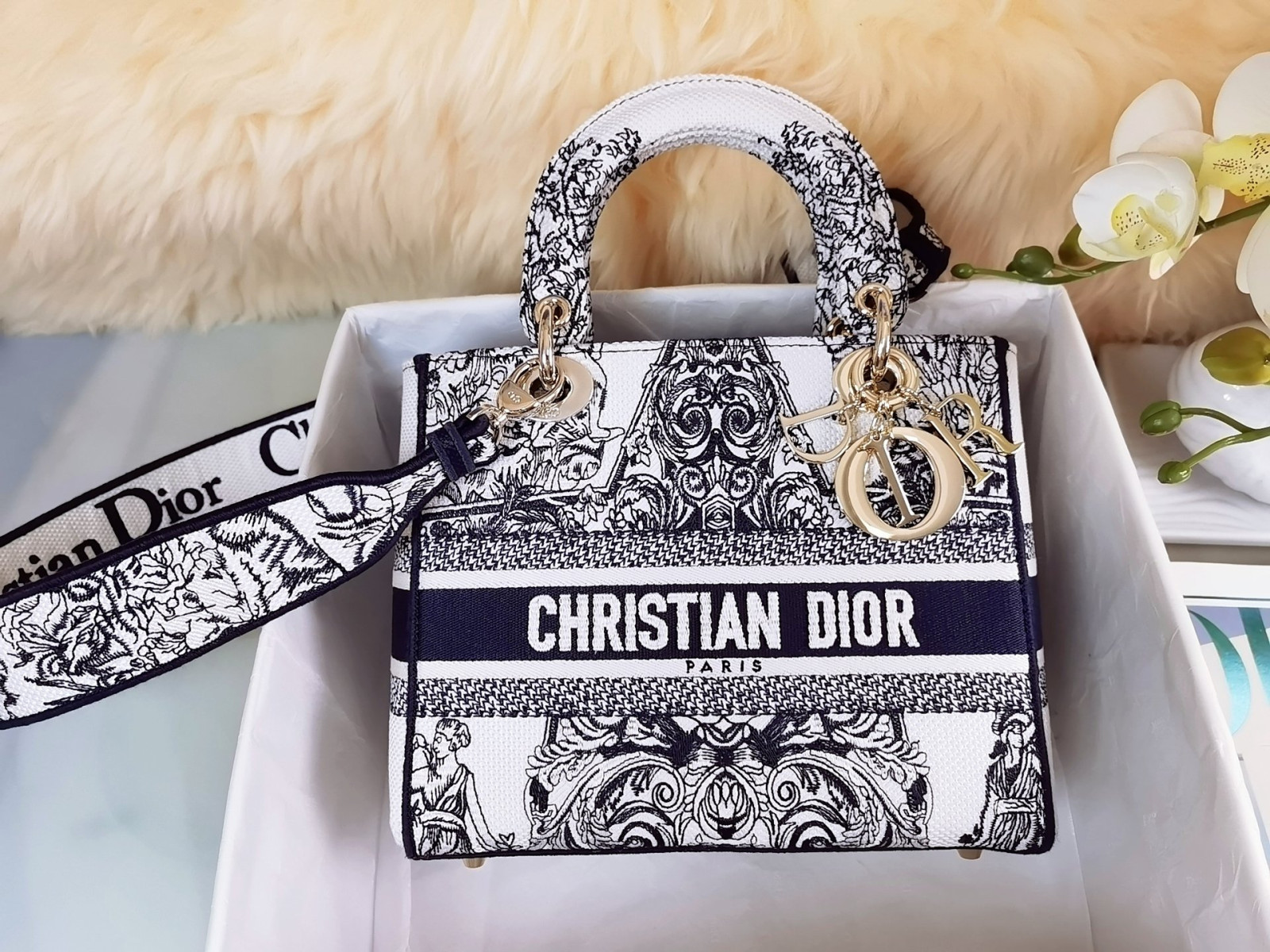 Medium Lady D-lite Bag