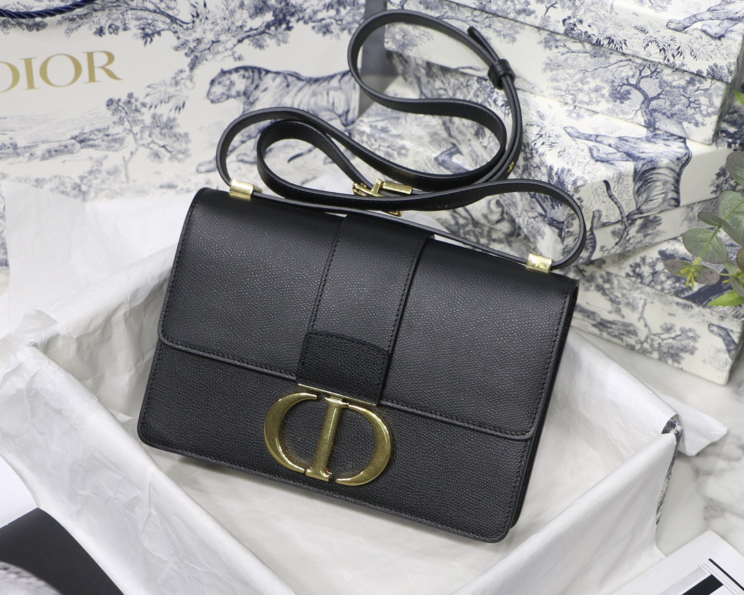 30 Montaigne Bag