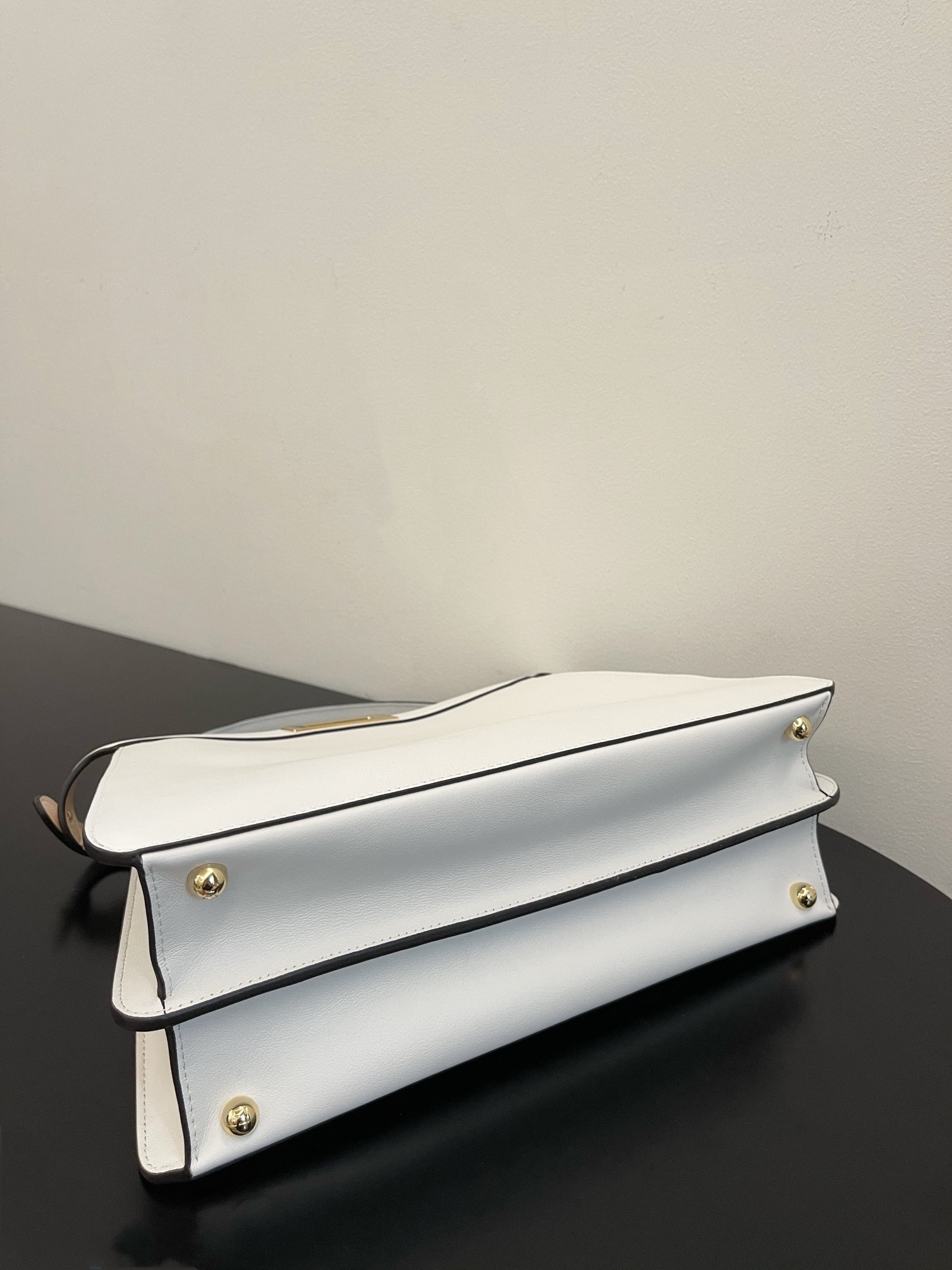 Fendi Peekaboo Iseeu Medium Bag