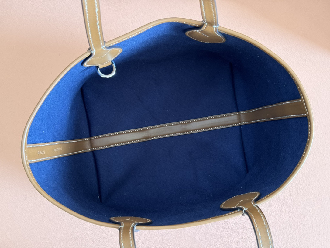 Gucci Totissima Tote Bag